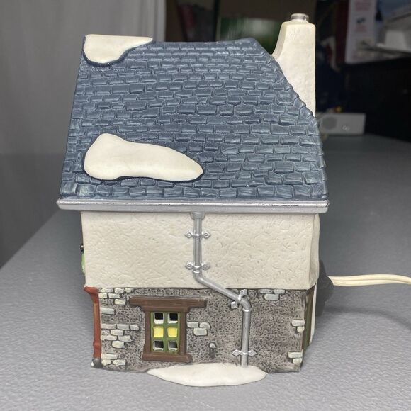 Dept 56 Dickens Village Series Morston Steak and Kidney Pie Lighted 1995 Retired - Picture 6 of 8